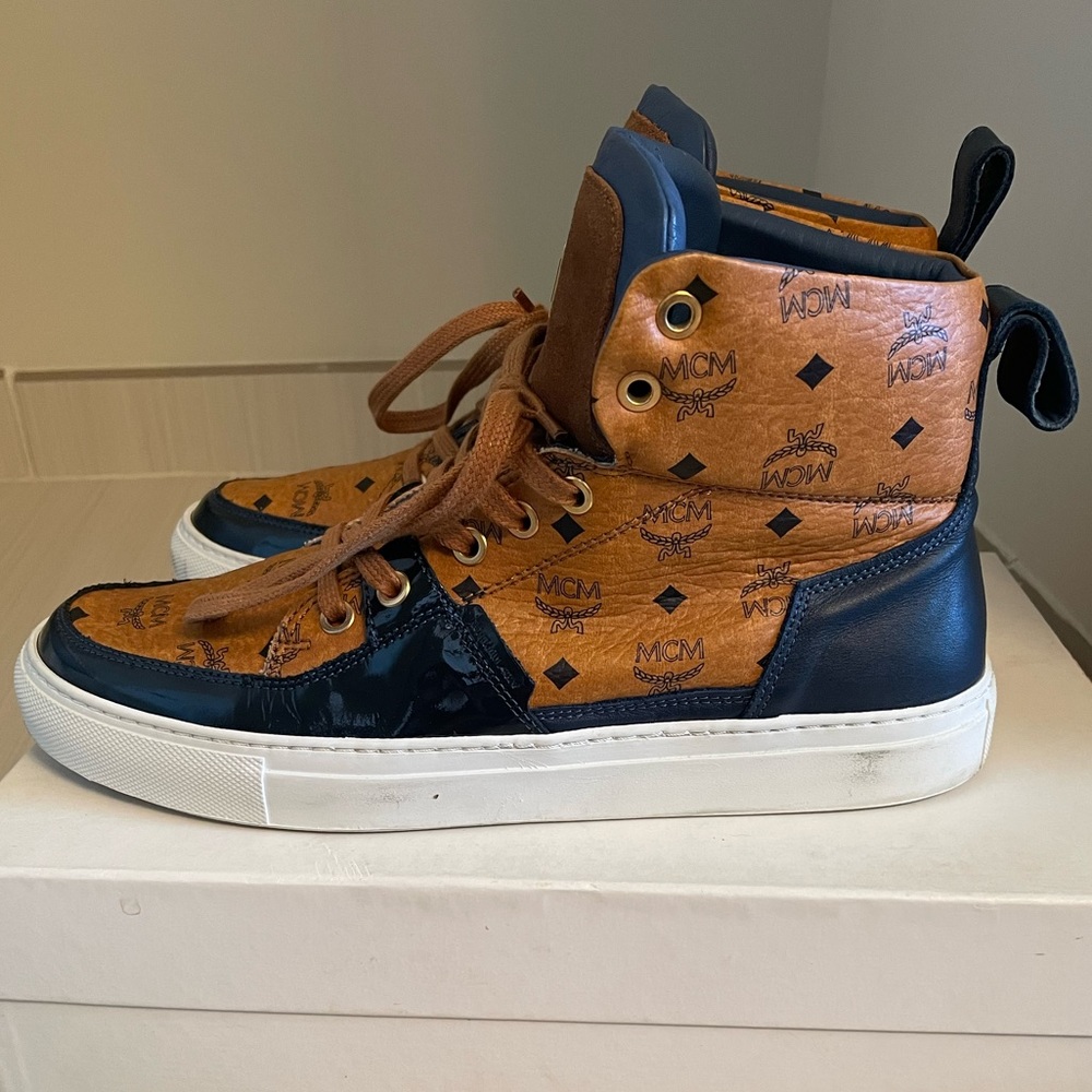 Urban Nomad 2 High x MCM